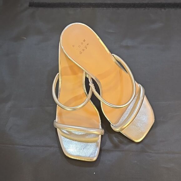 A NEW DAY SQUARE TOE DOUBLE STRAP ROUNDED BLOCK HEEL OPEN-TOE SANDAL - Picture 13 of 13